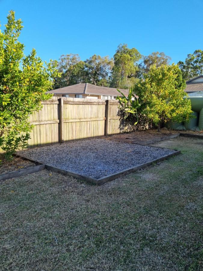 Blk Stays Guest House Deluxe Units Morayfield Exterior photo