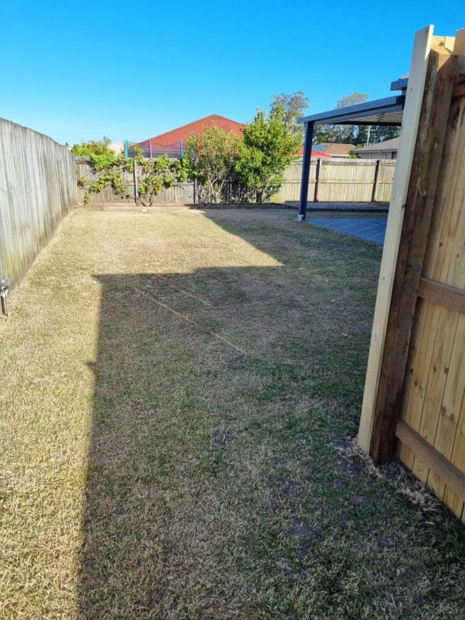 Blk Stays Guest House Deluxe Units Morayfield Exterior photo