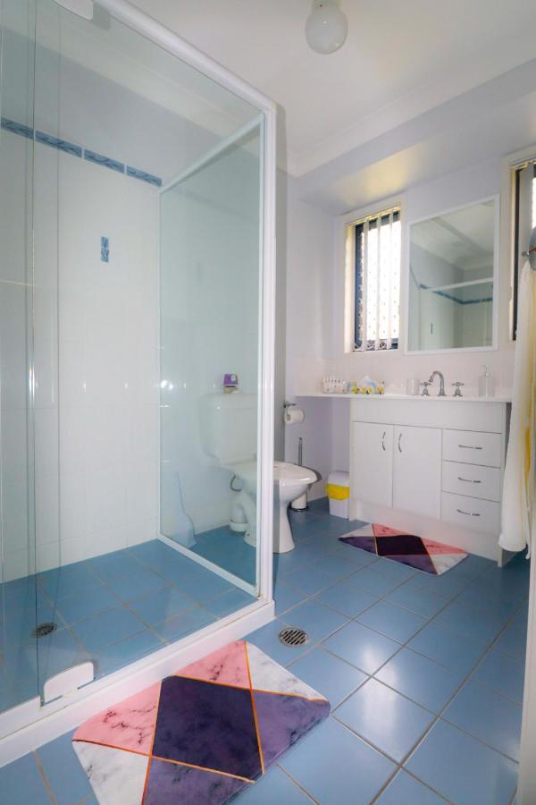 Blk Stays Guest House Deluxe Units Morayfield Exterior photo